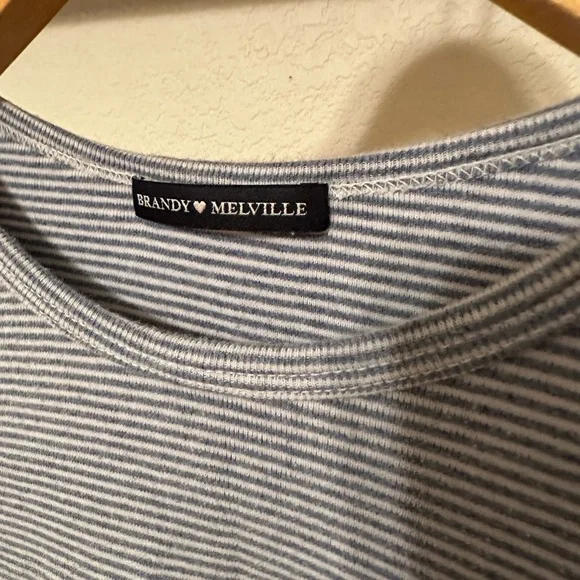 Brandy Melville Embroidered Striped Cropped T Shirt - Picture 4 of 5